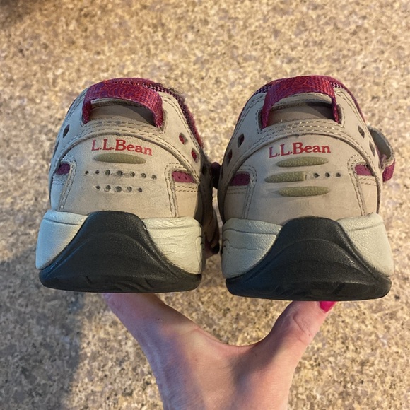 L.L. Bean Sandals or Sneakers? 7 Velcro Closure - Picture 7 of 17